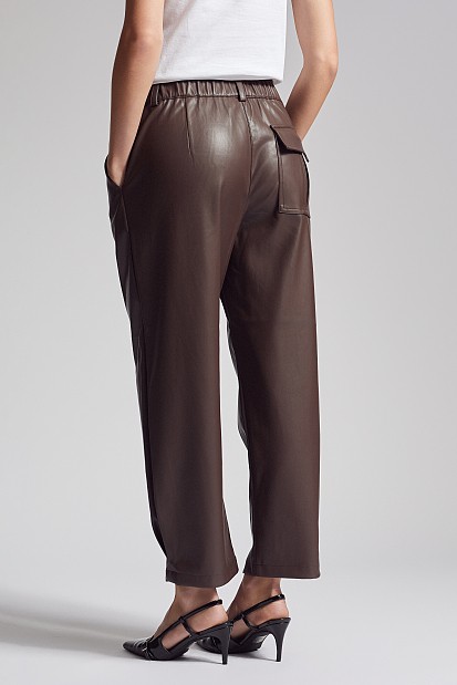 Leather look pants with elastic band