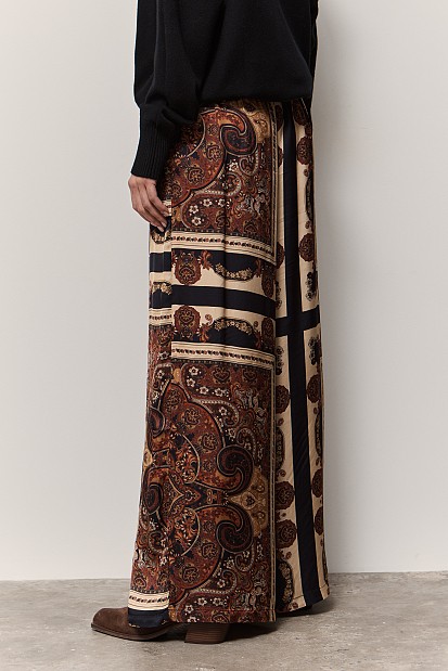 Printed pants