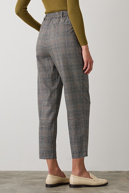Plaid pants with pleats