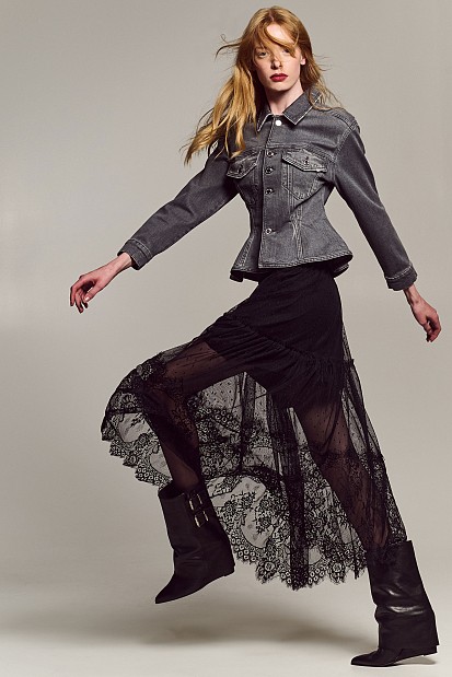 Maxi skirt with tulle and lace