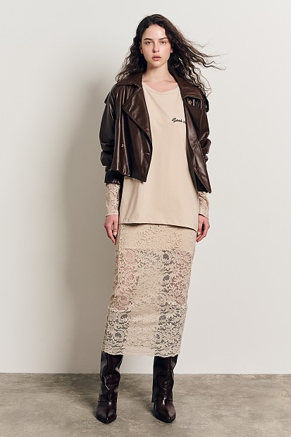 Μίντι φούστα με δαντέλα