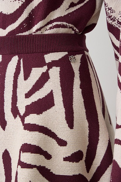 Mini knitted printed skirt