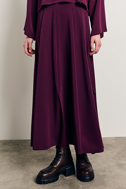 Maxi skirt with slits