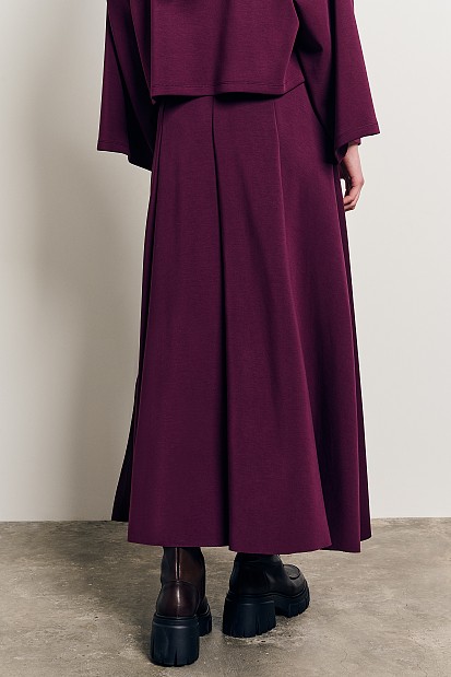 Maxi skirt with slits