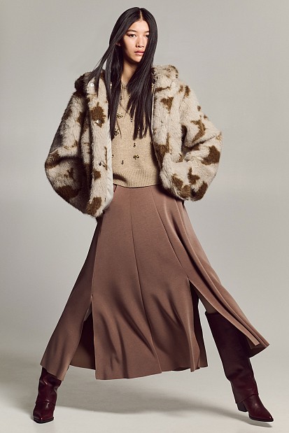 Maxi skirt with slits