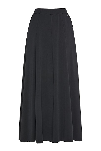 Maxi skirt with slits