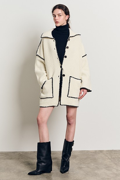 Knitted cardigan with embroidered detail