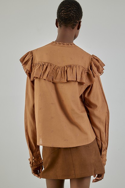 Embroidered shirt with ruffles
