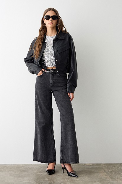 Κοντό τζάκετ δερματίνη