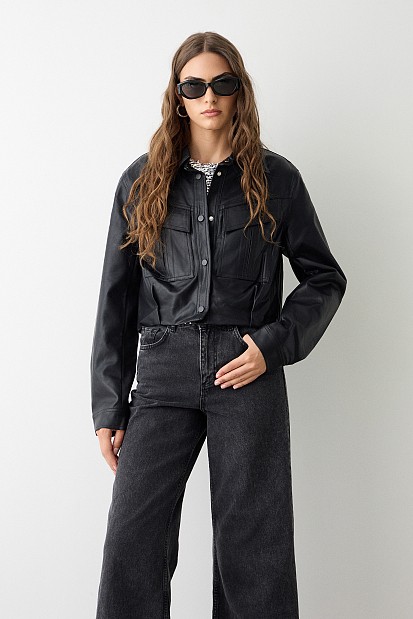 Κοντό τζάκετ δερματίνη