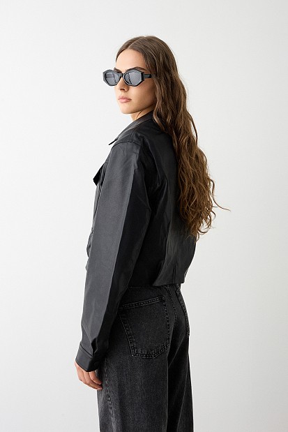 Κοντό τζάκετ δερματίνη