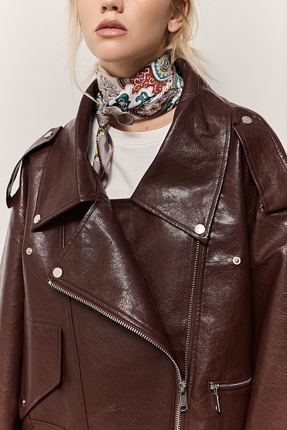 Chaqueta oversize efecto piel