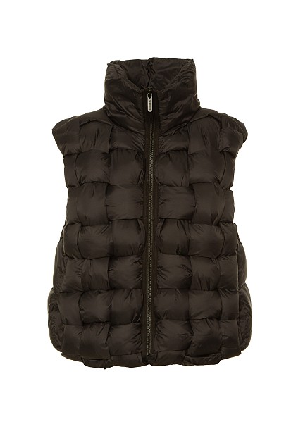 Sleeveless puffer vest