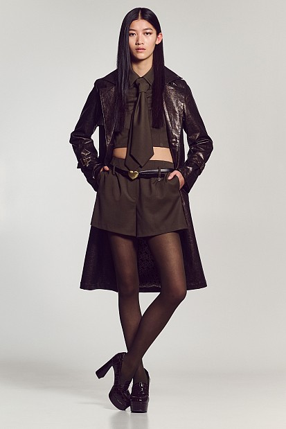 Shorts with belt