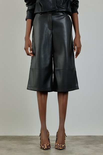 Δερματίνη βερμούδα