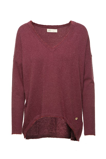 Πουλόβερ με V λαιμόκοψη