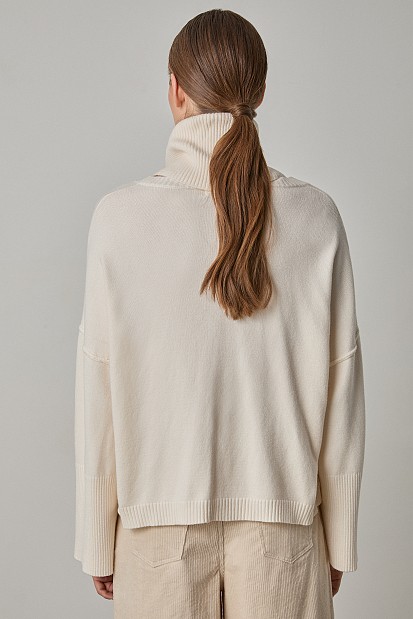 Jumper with detachable turtleneck