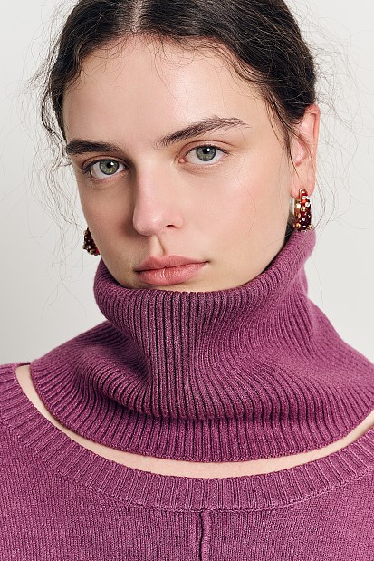 Jumper with detachable turtleneck