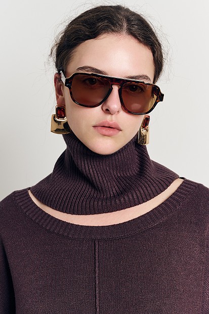 Jumper with detachable turtleneck