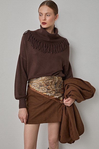 Turtleneck fringed sweater
