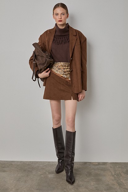 Turtleneck fringed sweater