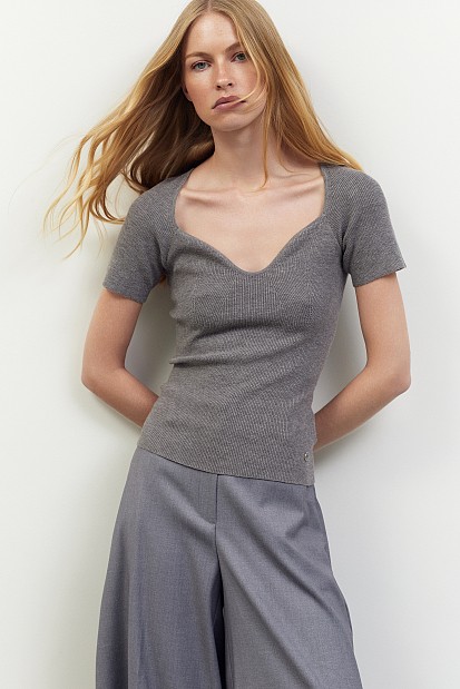 Shortsleeve sweater