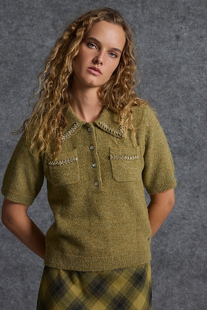 Short sleeve sweater