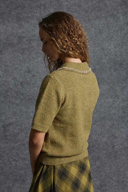 Short sleeve sweater