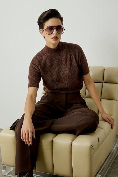 Shortsleeves sweater with turtleneck