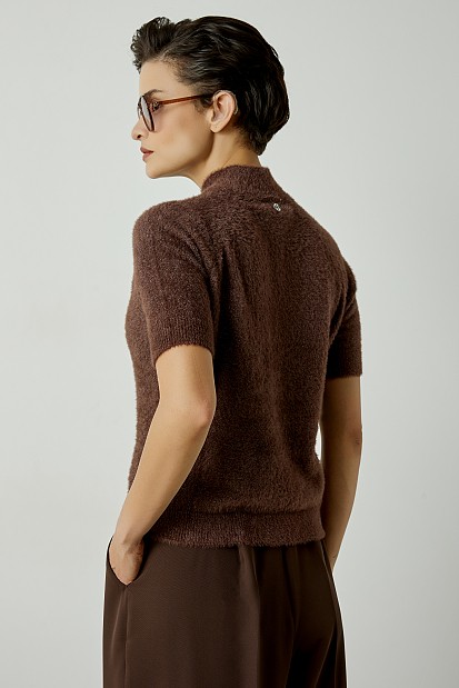 Shortsleeves sweater with turtleneck