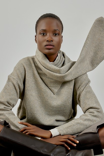 Sweater with scarf