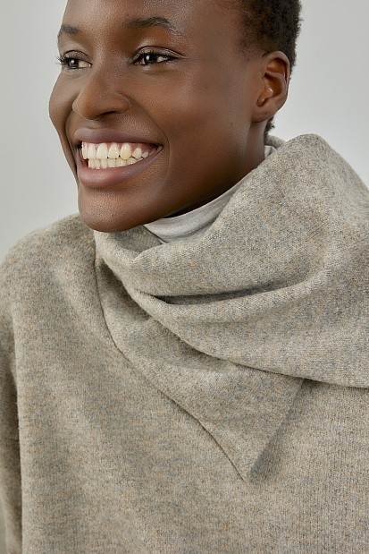 Sweater with scarf