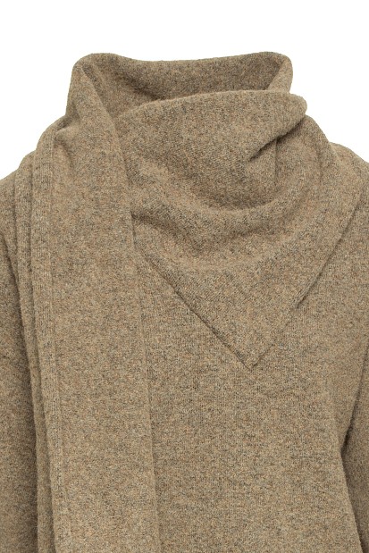 Sweater with scarf