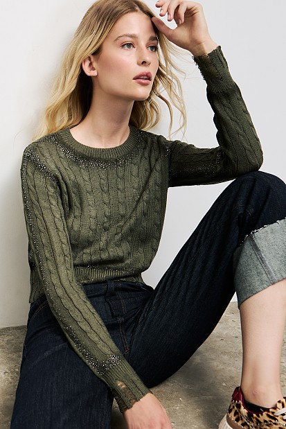 Knitted sweater with rhinestones