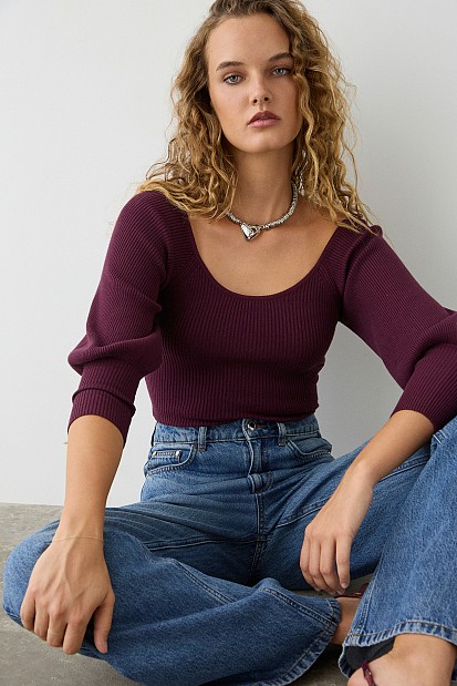 Ribbed top with ballon sleeves