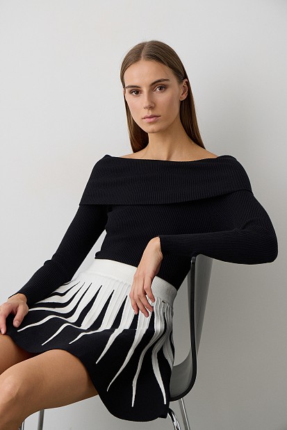 Rib sweater with off-shoulders