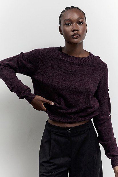Sweater with gathered sleeves