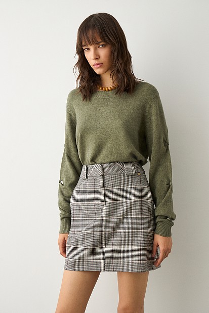 Sweater with gathered sleeves