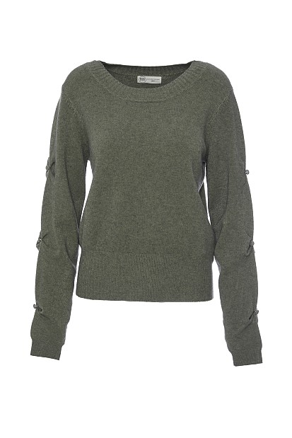 Sweater with gathered sleeves