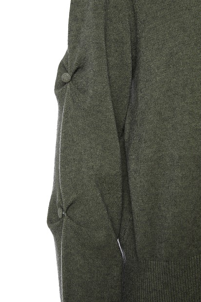 Sweater with gathered sleeves