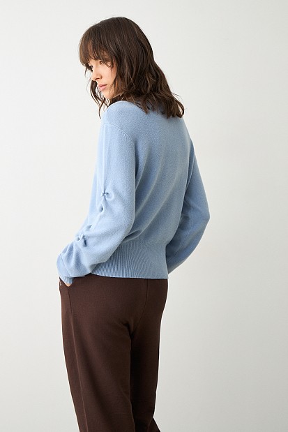 Sweater with gathered sleeves