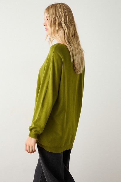 Sweater with straight neckline