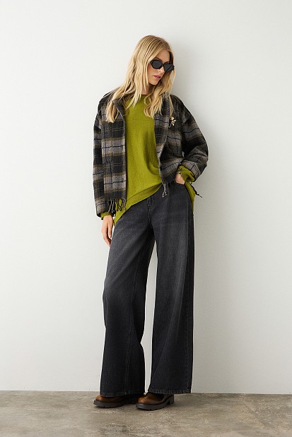 Sweater with straight neckline