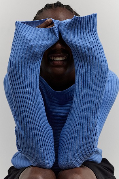 Long sleeves ribbed blouse