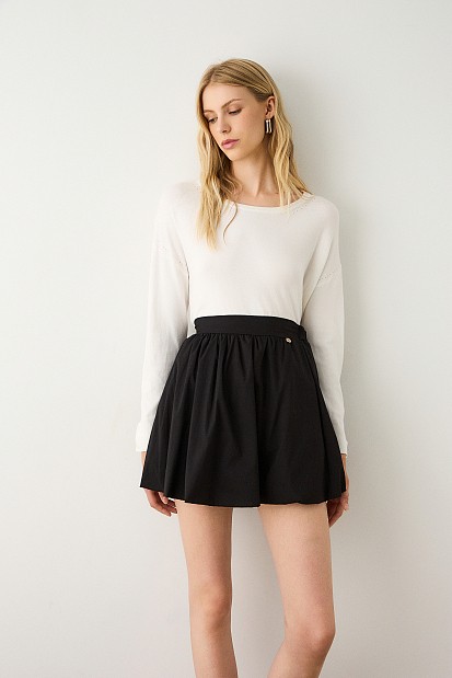 Sweater with buttons on the cuffs