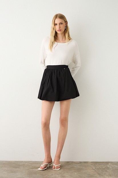 Sweater with buttons on the cuffs