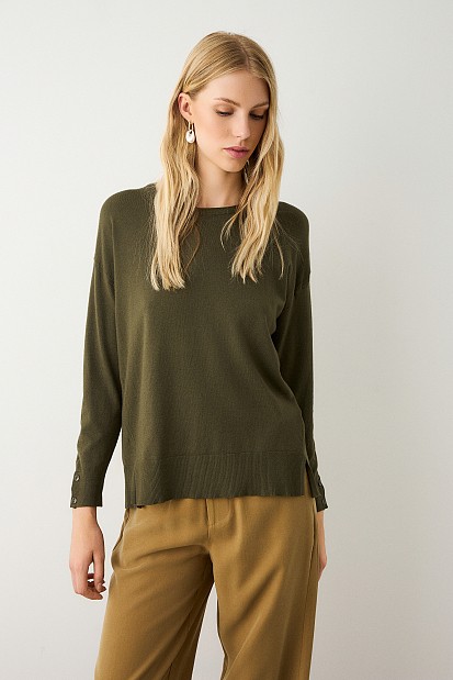 Πουλόβερ με κουμπιά στις μανσέτες