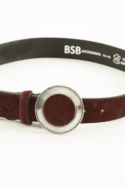 Leather belt with pony skin effect