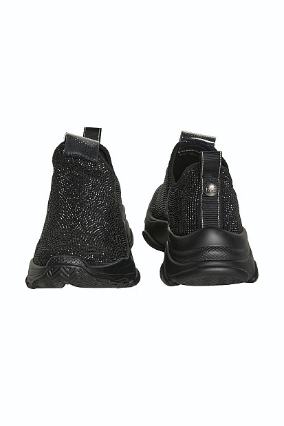 Sneakers with rhinestones
