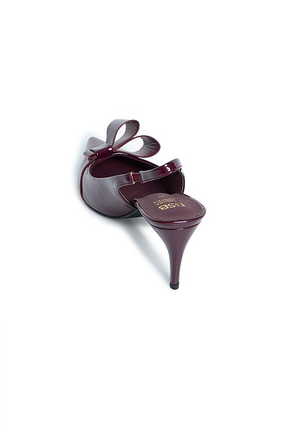 Slingback heels with bow